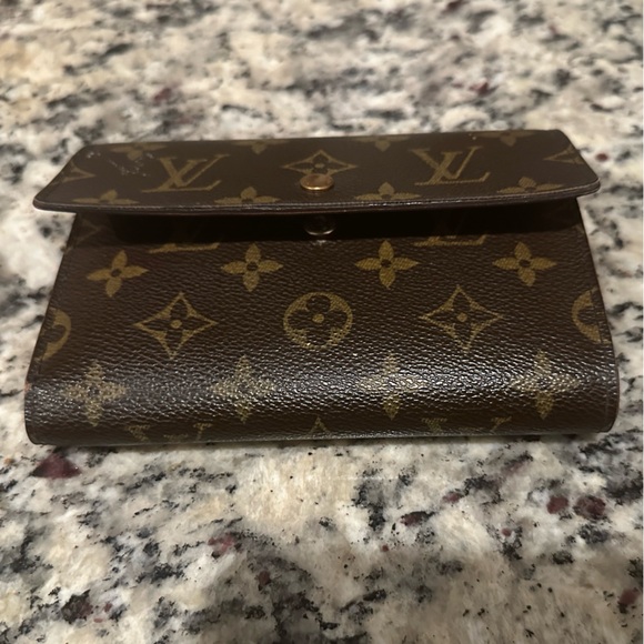 Louis Vuitton Wallet - Authentic SP0095 - Picture 3 of 10